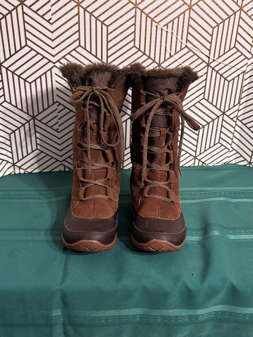 North Face Brown Faux-Fur Lace-Up Winter Boots - Women's